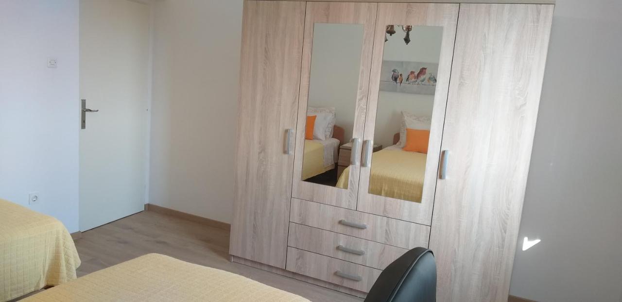 Apartman Oliva พูลา ภายนอก รูปภาพ